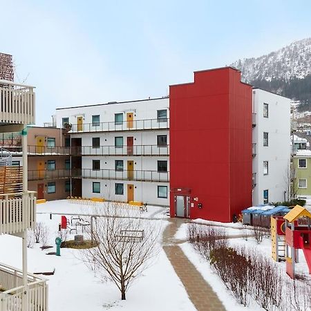 Bergen'S Finest: Sleek Oasis With Two Bedroom Εξωτερικό φωτογραφία