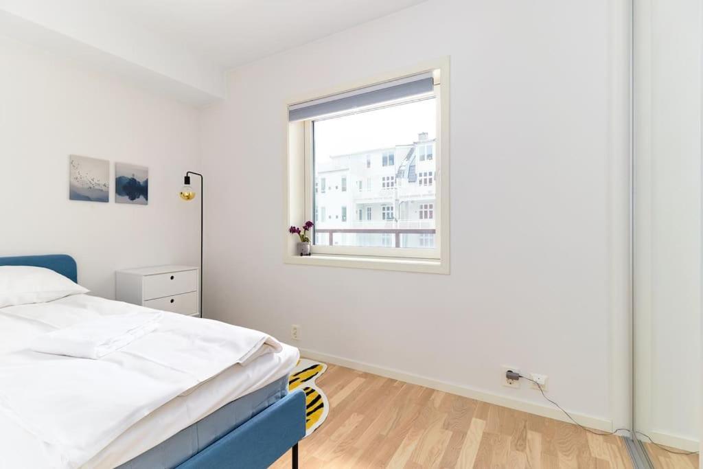 Bergen'S Finest: Sleek Oasis With Two Bedroom Εξωτερικό φωτογραφία