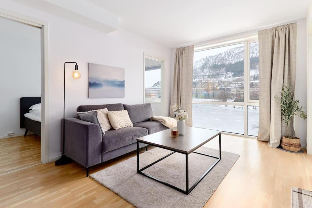 Bergen'S Finest: Sleek Oasis With Two Bedroom Εξωτερικό φωτογραφία
