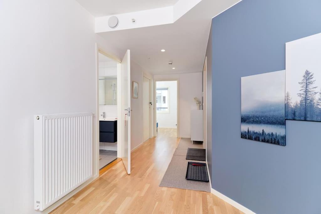 Bergen'S Finest: Sleek Oasis With Two Bedroom Εξωτερικό φωτογραφία